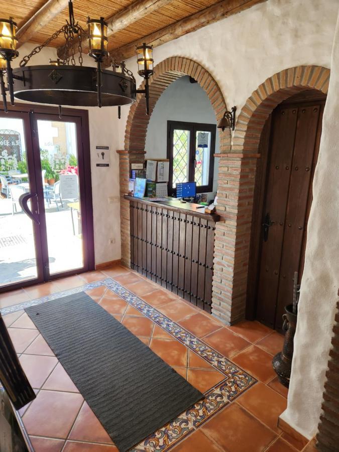Posada La Plaza Canillas de Albaida Esterno foto