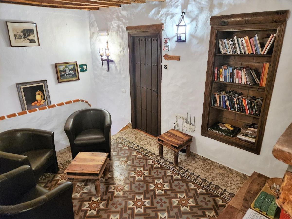 Posada La Plaza Canillas de Albaida Esterno foto