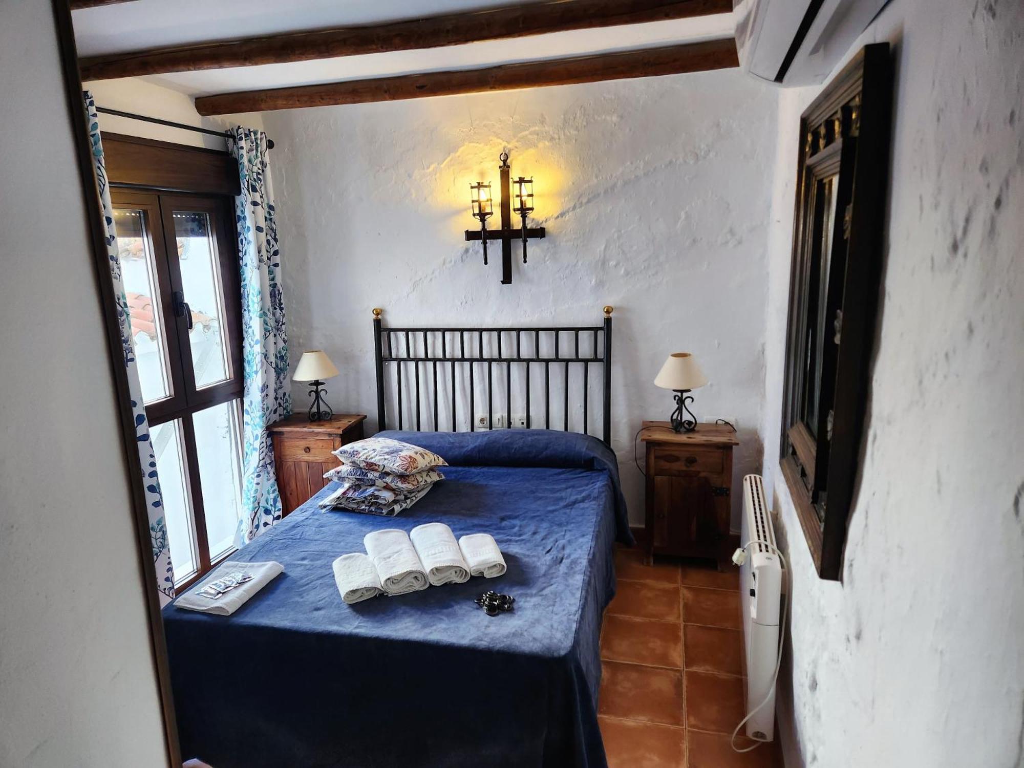 Posada La Plaza Canillas de Albaida Esterno foto